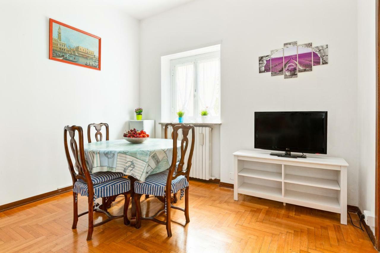 Ferienwohnung Bright Flat With Shared Garden Mailand Exterior foto